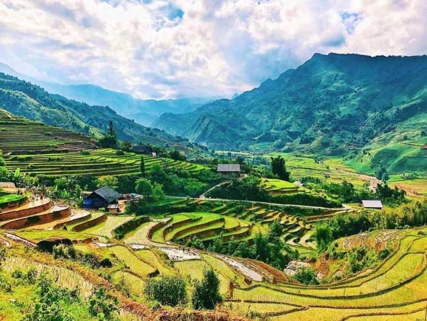Day Tour | Muong Hoa Valley Trekking Tour: Y Linh Ho, Lao Chai & Ta Van Villages Depart from Sapa